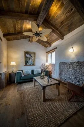 https://images.odamax.com/img/1920x1080/odamax/image/upload/Kassandra_Heritage_202505232216493_20210610_EGL_0129_HDR.jpg