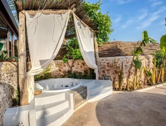 https://images.odamax.com/img/1920x1080/odamax/image/upload/Kassandra_Heritage_202505282256082_EGL00653_kopya_kopyas_.jpg