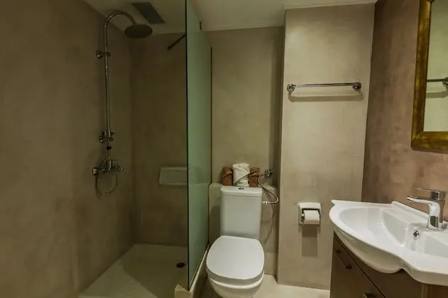 Deluxe Büyük Yataklı Tek Kişilik Oda