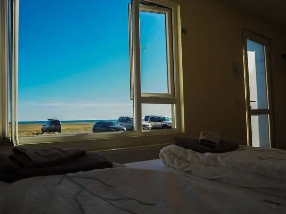 Tek Büyük veya İki Ayrı Yataklı Oda, Ortak Banyo