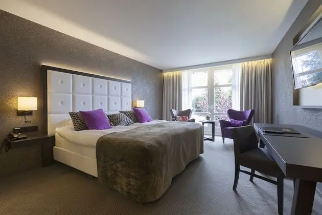 Comfort Tek Büyük Yataklı Oda