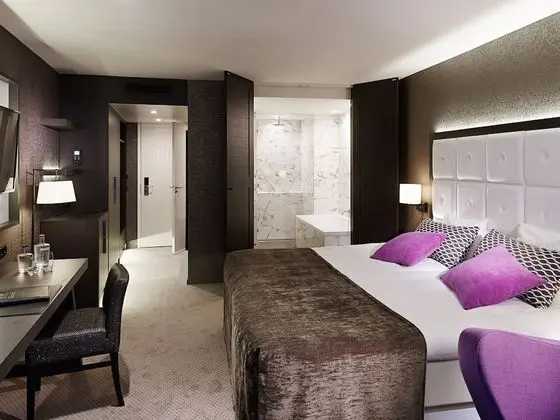 Comfort Tek Büyük Yataklı Oda