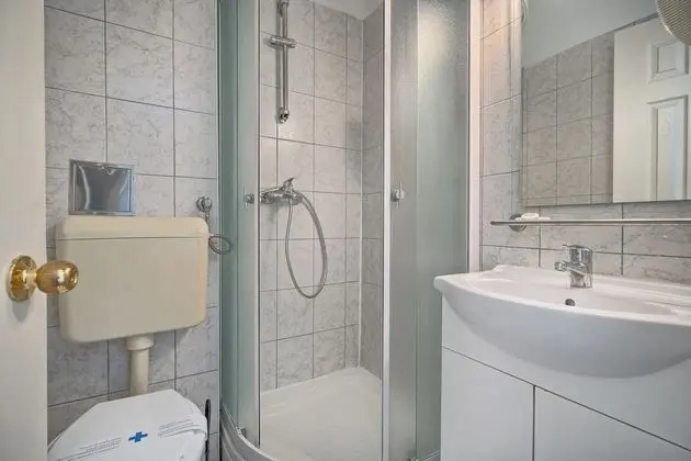Standard Tek Büyük veya İki Ayrı Yataklı Oda