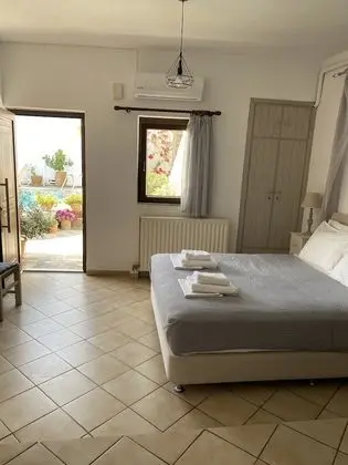 Stüdyo, Kısmi Deniz Manzaralı