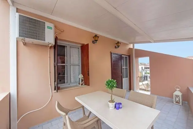 Apart Daire, Dağ Manzaralı (Split level)