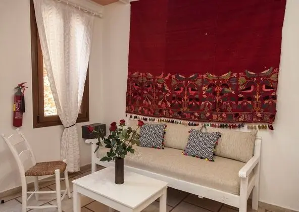 Stüdyo, Avlu Manzaralı