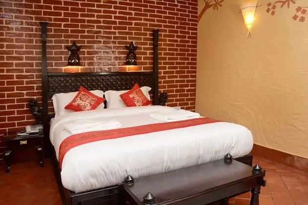 Superior Tek Büyük veya İki Ayrı Yataklı Oda, Küvet, Şehir Manzaralı