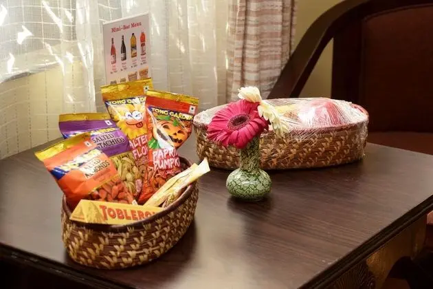 Superior Tek Büyük veya İki Ayrı Yataklı Oda, Küvet, Şehir Manzaralı