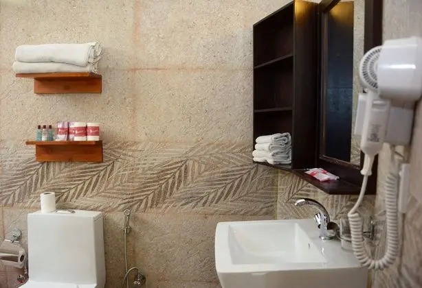 Superior Tek Büyük veya İki Ayrı Yataklı Oda, Küvet, Şehir Manzaralı