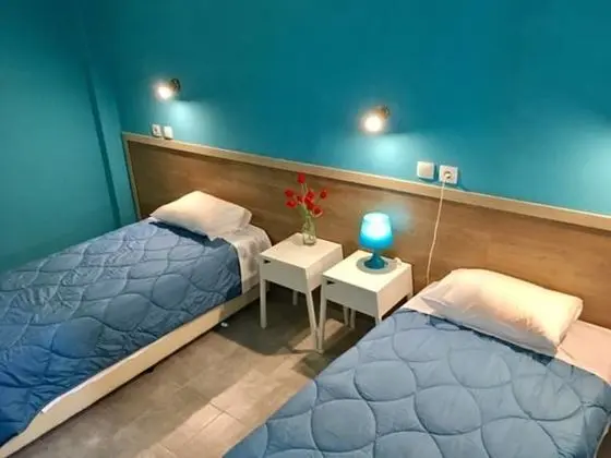 Tek Büyük Yataklı Oda, Ortak Banyo