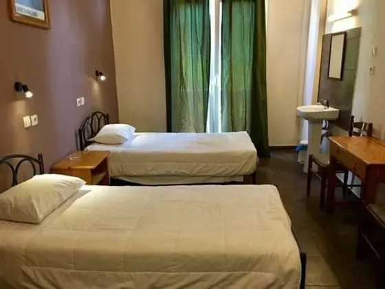 Tek Büyük Yataklı Oda, Ortak Banyo