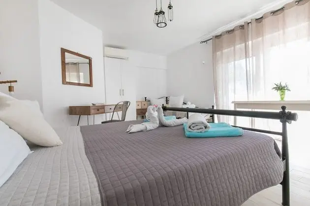 Stüdyo, Bahçe Manzaralı