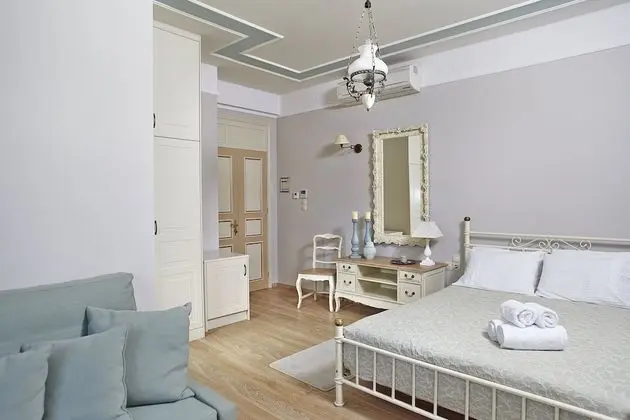 Superior Tek Büyük Yataklı Oda (1st Floor)
