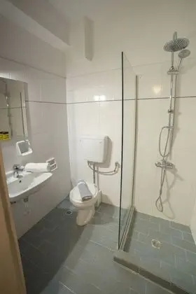 Basic İki Ayrı Yataklı Oda