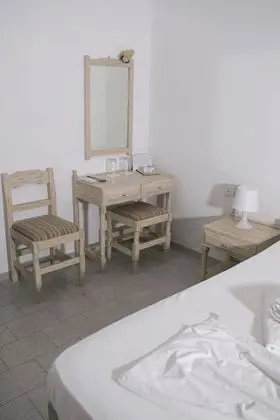 Basic Tek Büyük Yataklı Oda