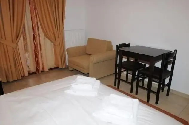 Tek Büyük veya İki Ayrı Yataklı Oda