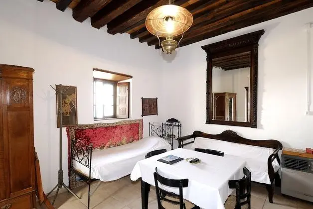Traditional Stüdyo, Veranda (Ismini)
