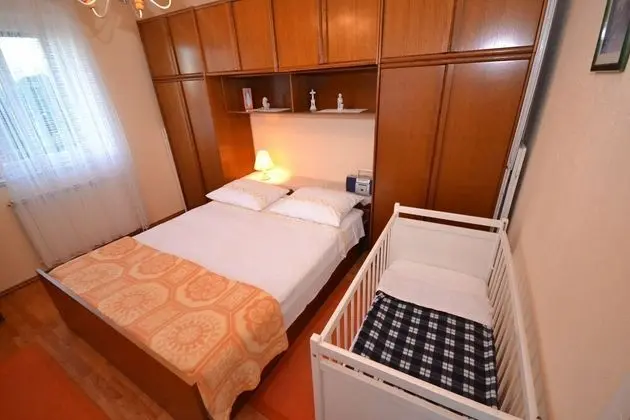 Apart Daire (Kat - 80 m from beach - A1(7))