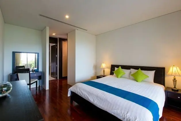 Kata gardens penthouse seaview with rooftop 8C