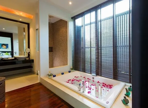 Kata gardens penthouse seaview with rooftop 8C