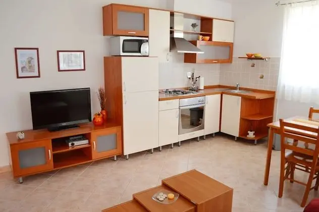 Apart Daire (Kata - modern & close to the beach - )