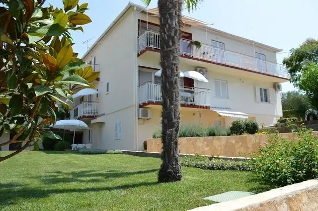 Apart Daire (Kata - modern & close to the beach - )