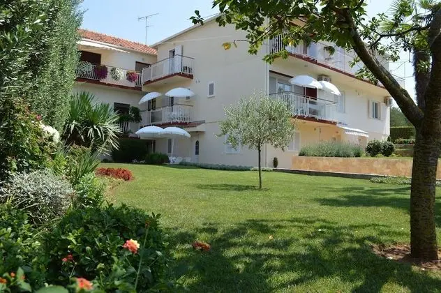 Apart Daire (Kata - modern & close to the beach - )