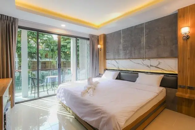 Deluxe Grand with Balcony