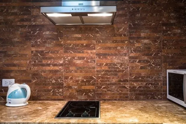 1 Bedroom Condo