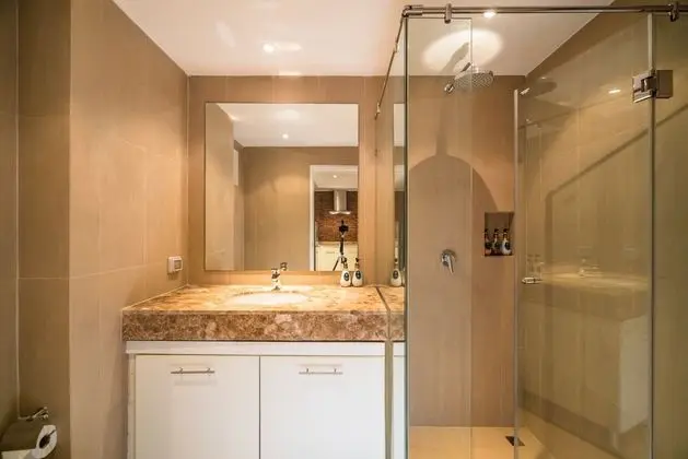 1 Bedroom Condo