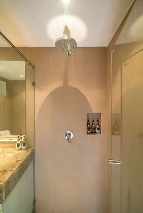 1 Bedroom Condo