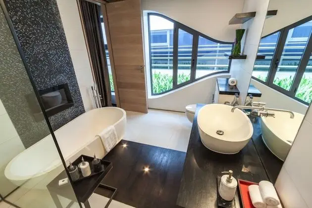 One Bedroom Sky Pool Villa