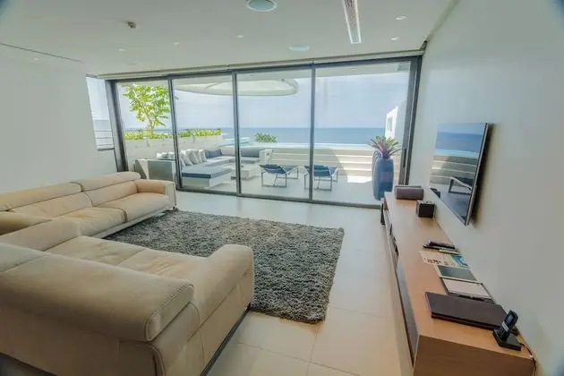 Three Bedroom Sky Pool Villa