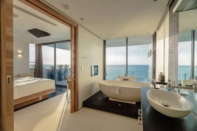 Three Bedroom Sky Pool Villa