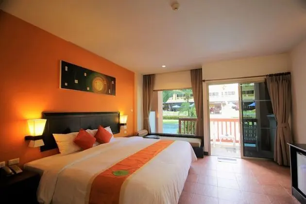 Aqua Pura Room (Pool Access)