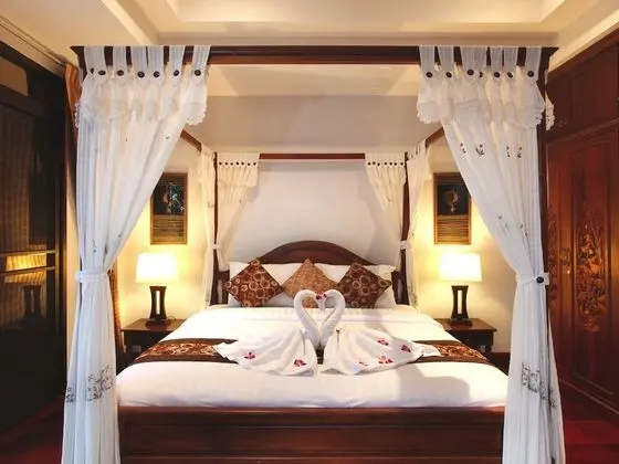 Four Bedroom Thai Style Luxury Villa with Private Pool