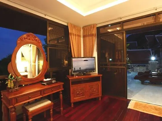 Four Bedroom Thai Style Luxury Villa with Private Pool