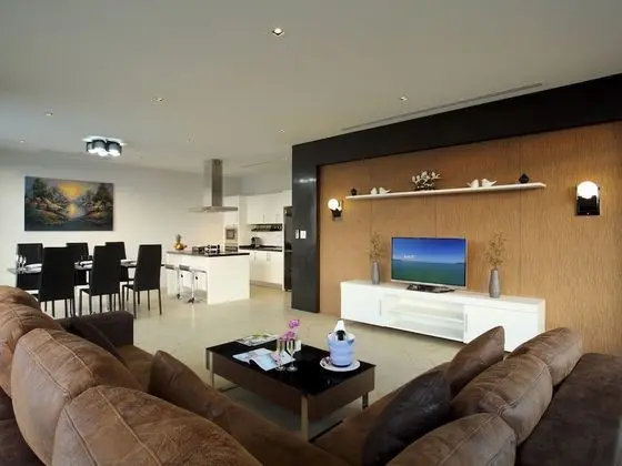 Three Bedroom Modern Style Villa with Private Pool