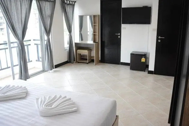 Deluxe Tek Büyük Yataklı Oda