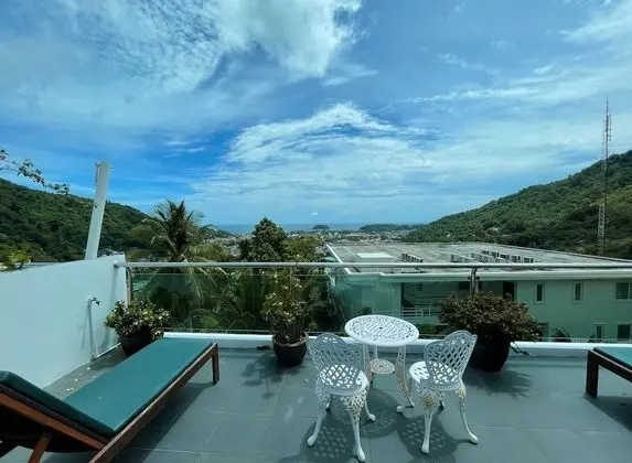 4 Bedrooms Villa