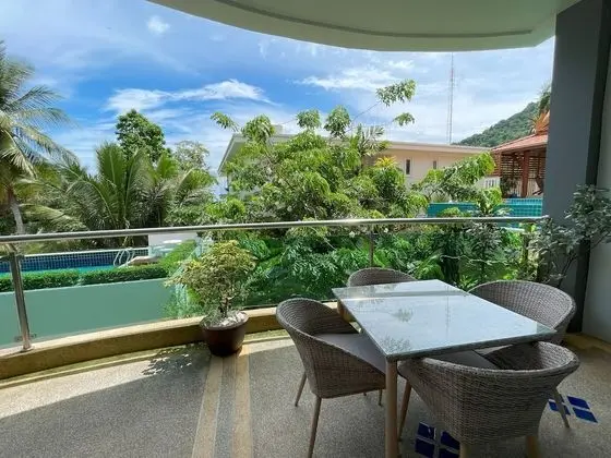 4 Bedrooms Villa