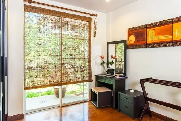 4 Bedrooms Villa