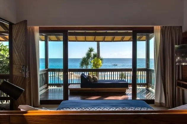 Ocean View Suite (King)