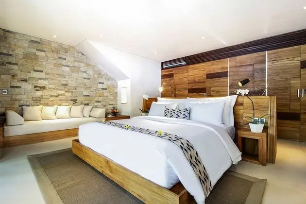Ocean View Suite (King)