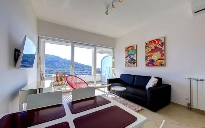 Superior Apart Daire, Balkon, Deniz Manzaralı