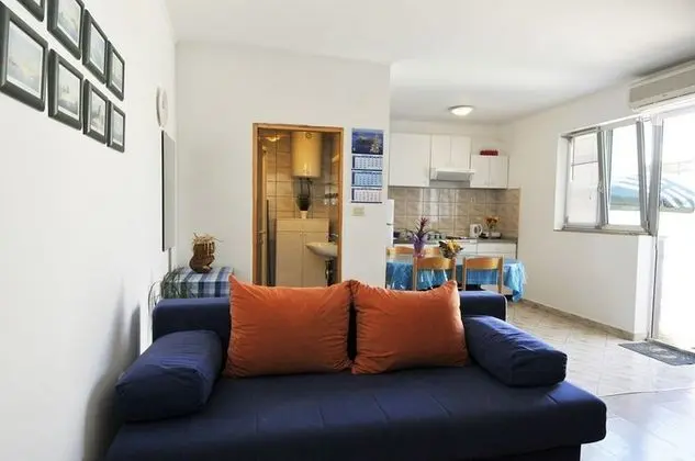 Apart Daire, 1 Yatak Odası, Teras, Zemin Kat