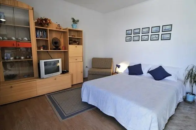 Apart Daire, 1 Yatak Odası, Teras, Zemin Kat