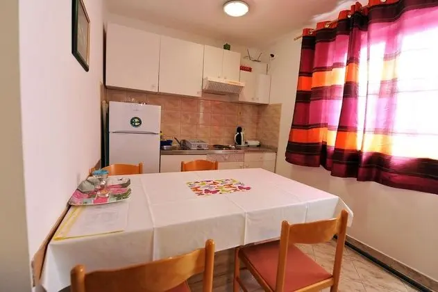 Apart Daire, 1 Yatak Odası, Teras, Zemin Kat