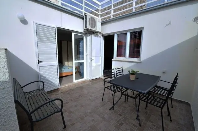 Apart Daire, 1 Yatak Odası, Teras, Zemin Kat