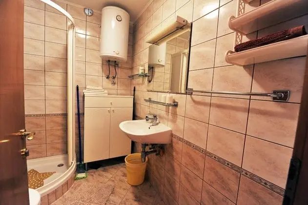 Apart Daire, 1 Yatak Odası, Teras, Zemin Kat